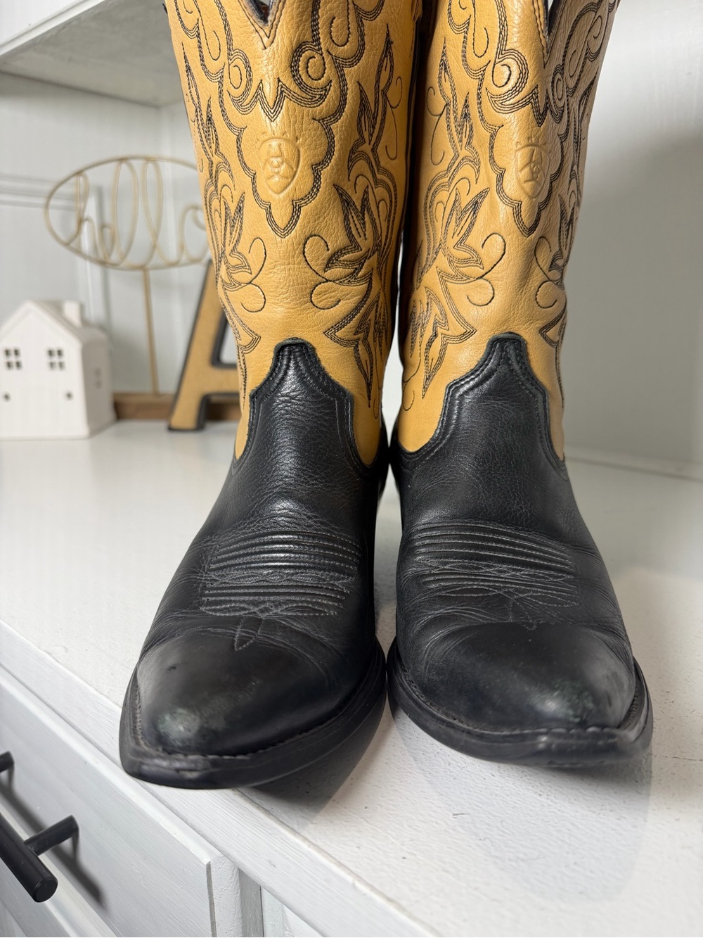 Ariat Womens 8B Black Tan Leather Cowboy Boots Embroidered Western Cowgirl - Picture 4 of 10